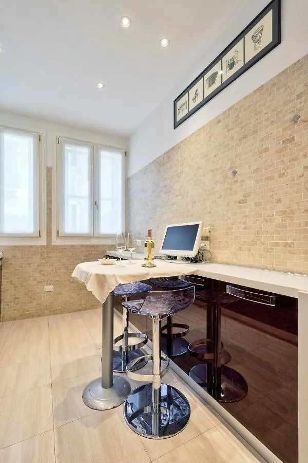 Family In Rialto - Centro Citta Full Optional Apartment Venice